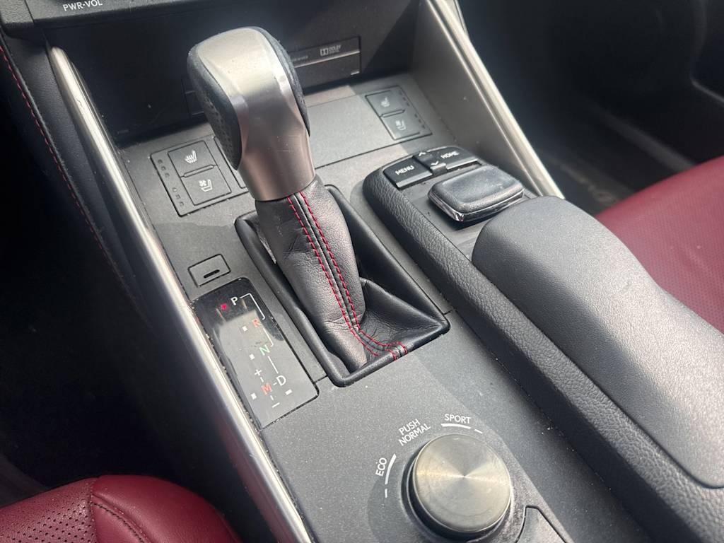 Thumbnail: 2016 Lexus IS - 25