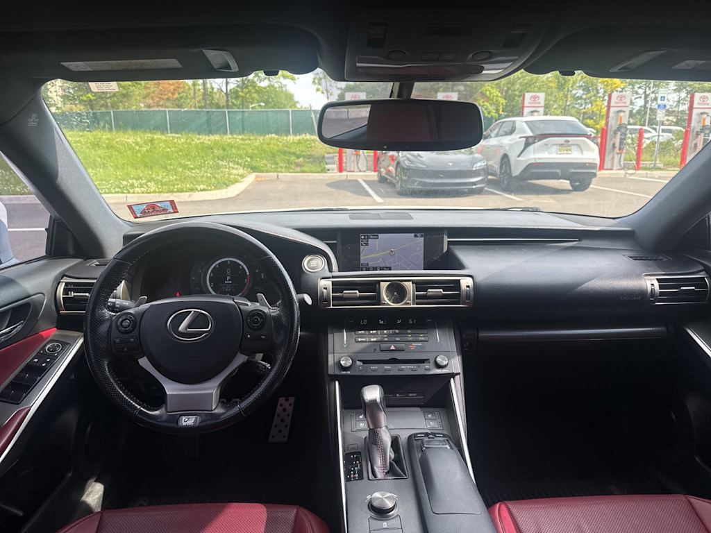 Thumbnail: 2016 Lexus IS - 11