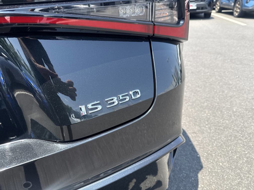 Thumbnail: 2021 Lexus IS - 19