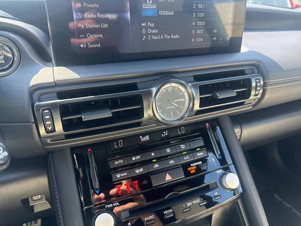 Thumbnail: 2024 Lexus ES - 9