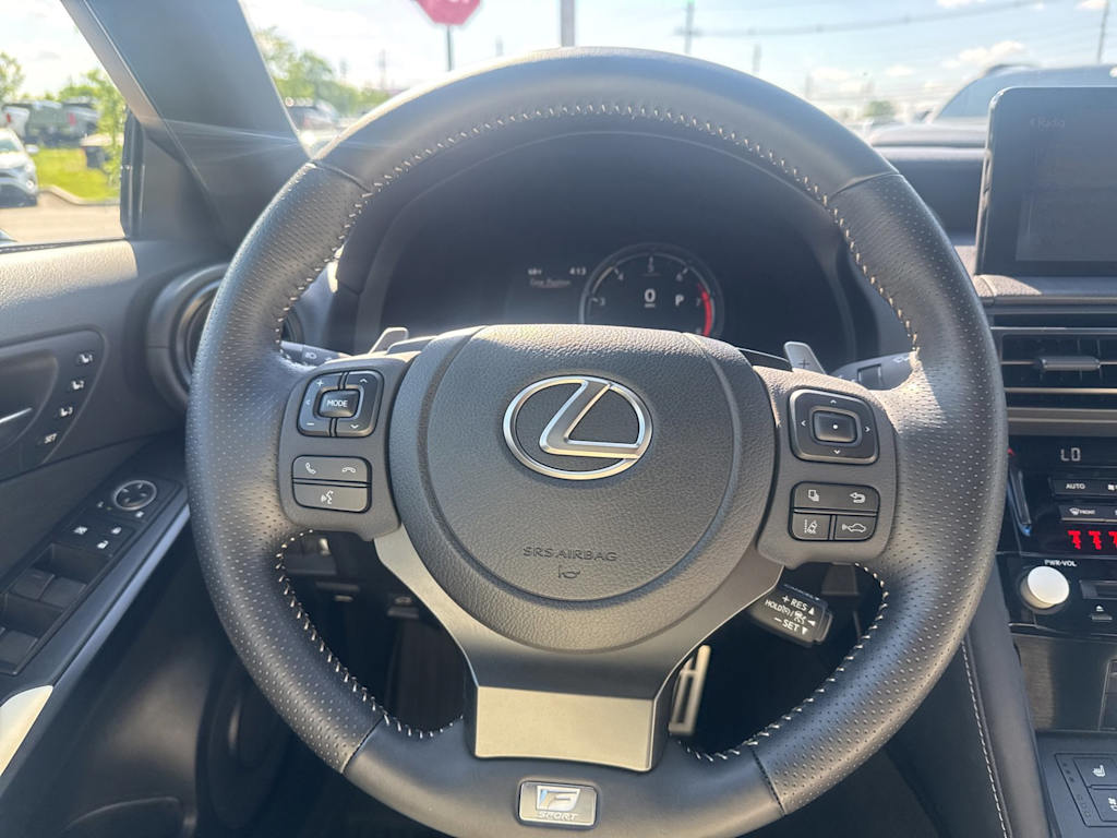 Thumbnail: 2024 Lexus ES - 7