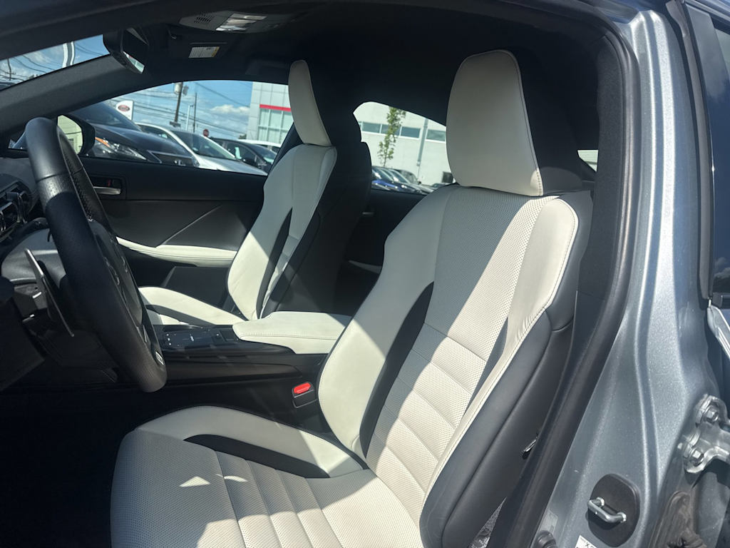 Thumbnail: 2024 Lexus ES - 5