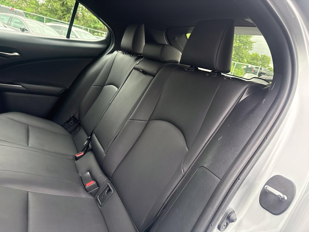 Thumbnail: 2020 Lexus UX - 11