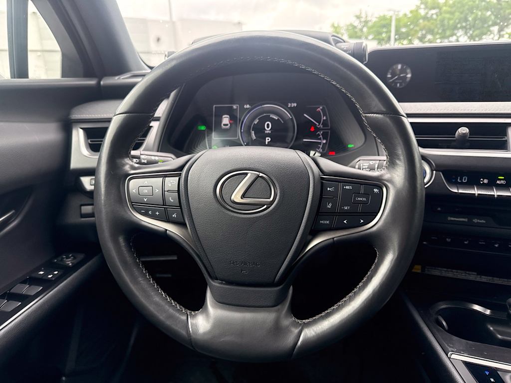 Thumbnail: 2020 Lexus UX - 12