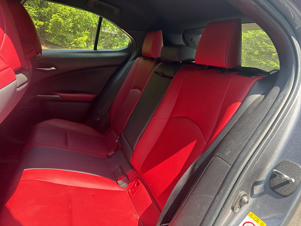 Thumbnail: 2019 Lexus UX - 11