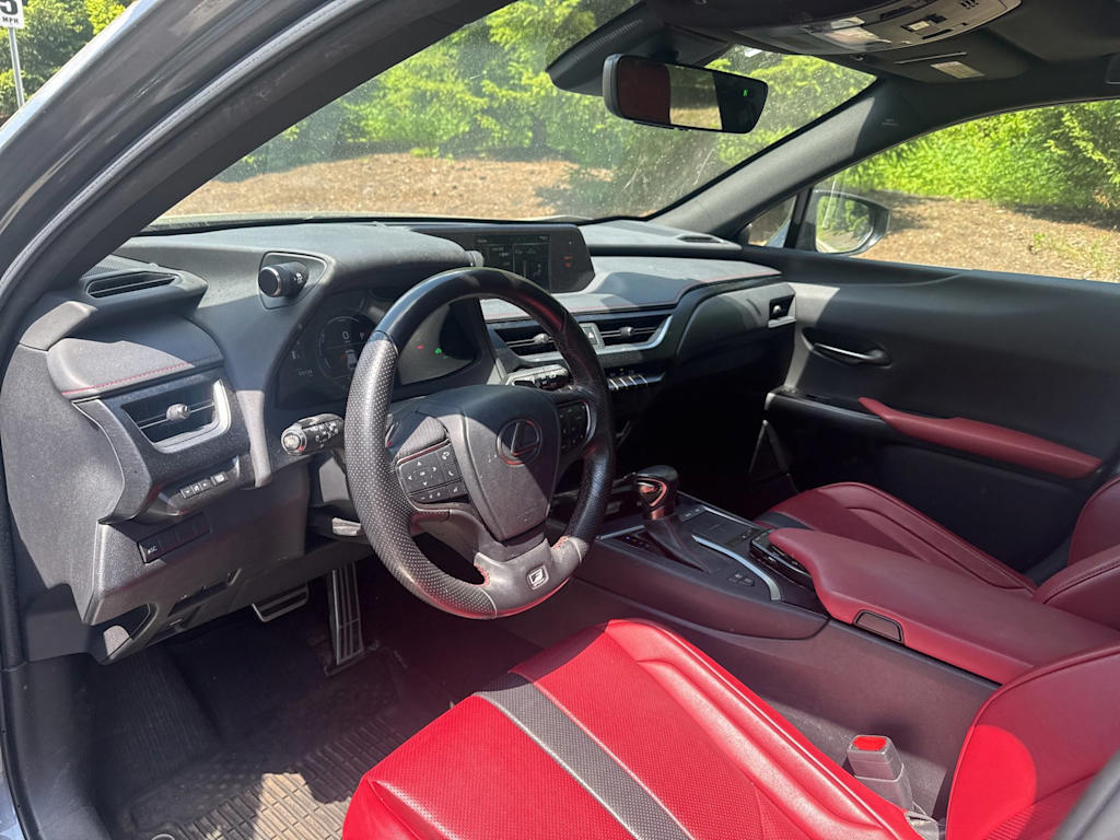 Thumbnail: 2019 Lexus UX - 2