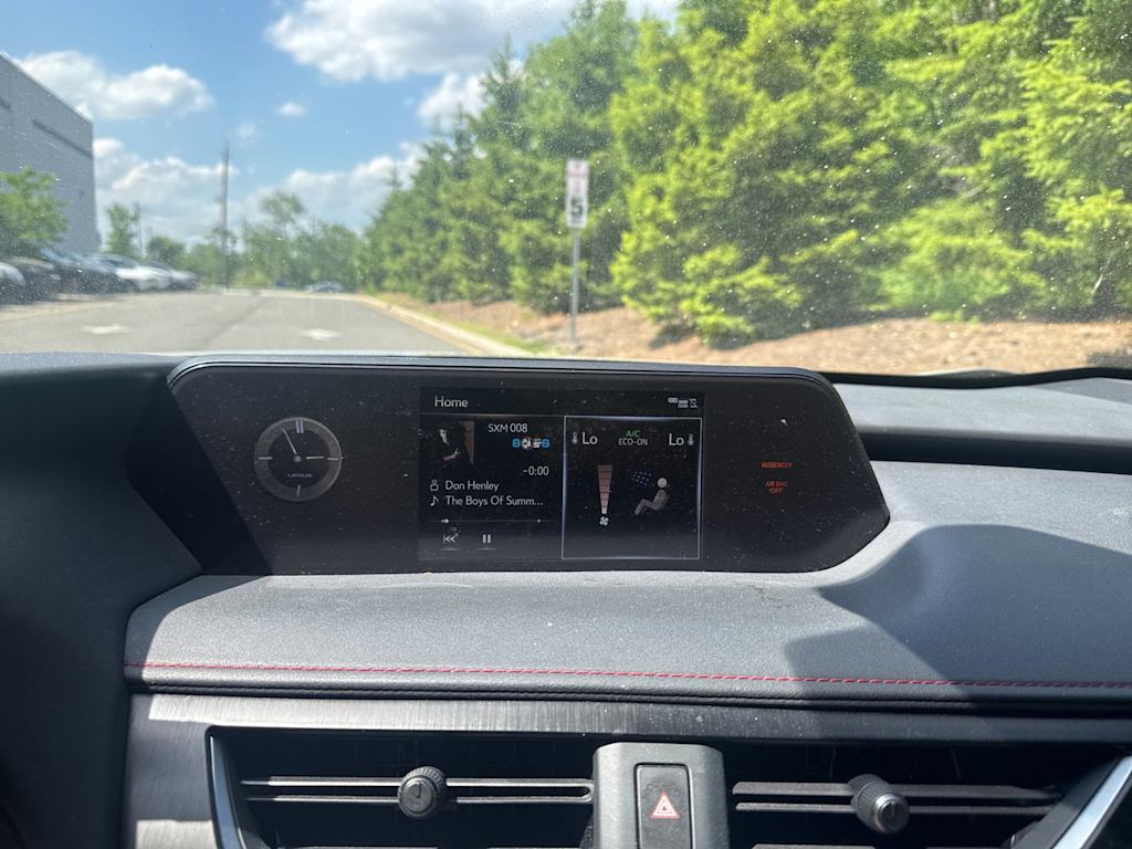 Thumbnail: 2019 Lexus UX - 22