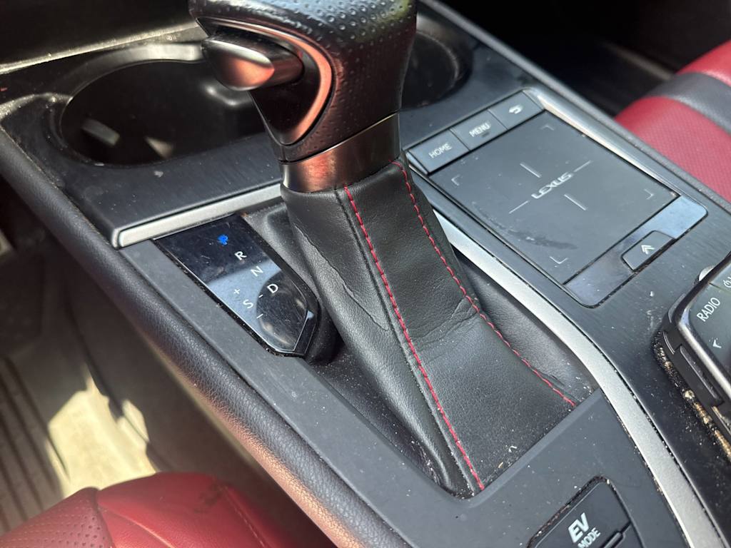 Thumbnail: 2019 Lexus UX - 25