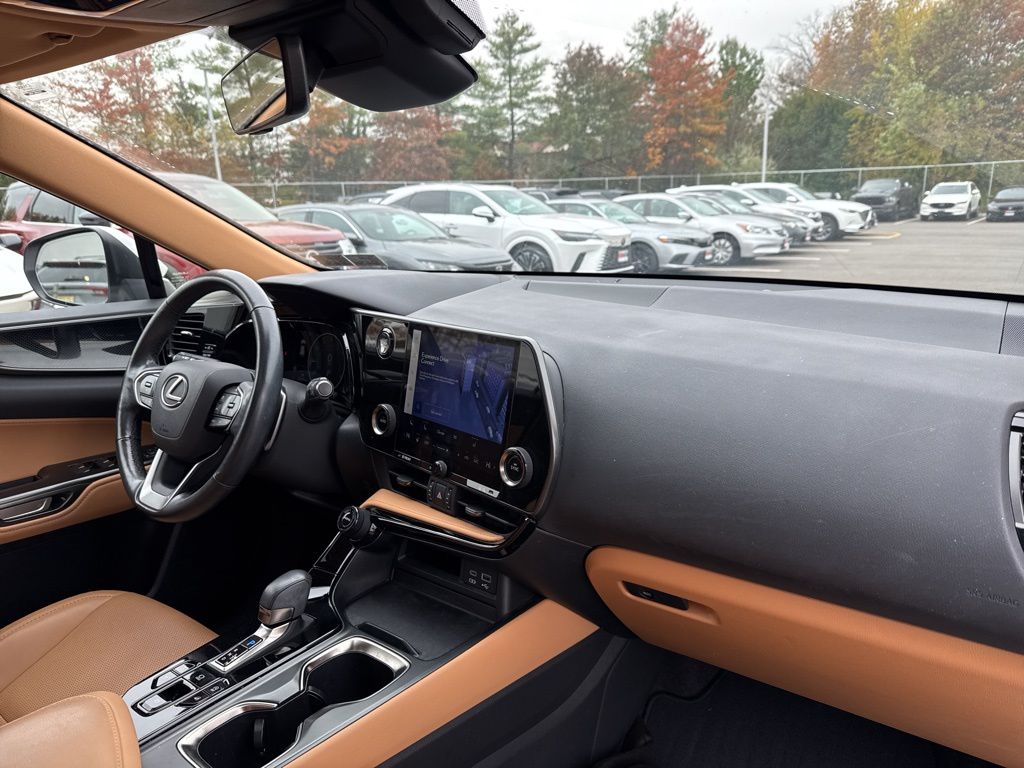 Thumbnail: 2024 Lexus ES - 8