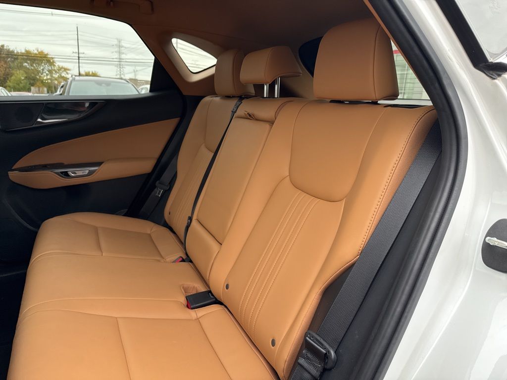 Thumbnail: 2024 Lexus ES - 11