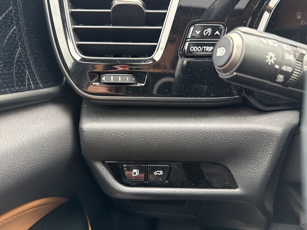 Thumbnail: 2024 Lexus ES - 27