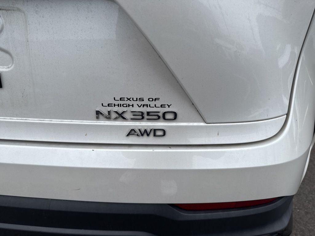 Thumbnail: 2024 Lexus ES - 6