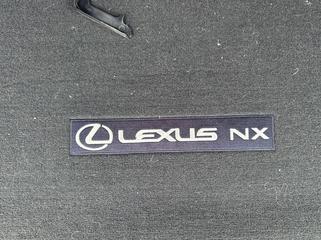 Thumbnail: 2024 Lexus ES - 19