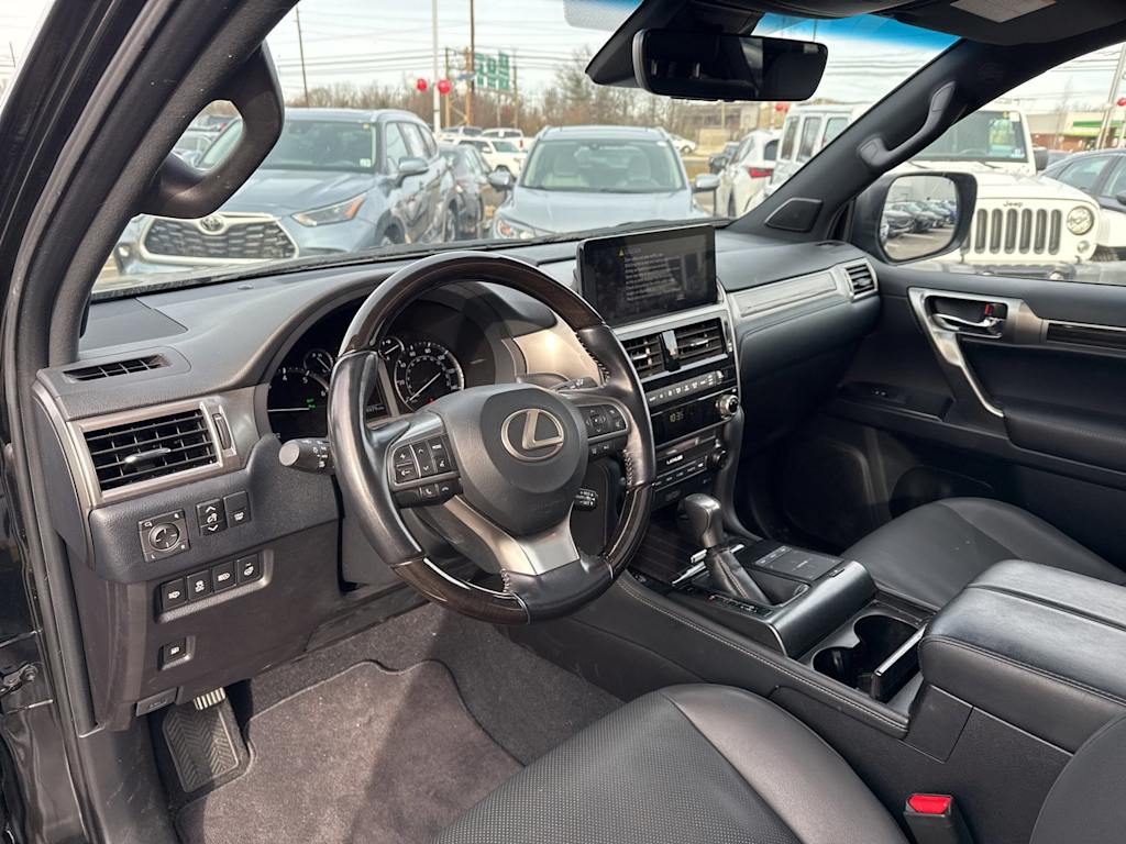 Thumbnail: 2023 Lexus GX - 2