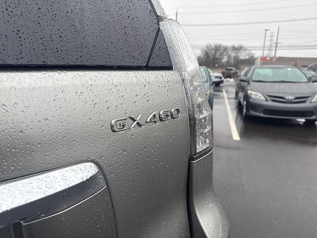 Thumbnail: 2023 Lexus GX - 18