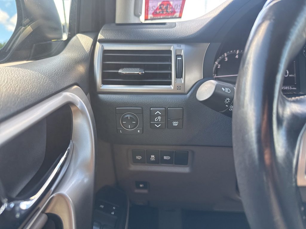 Thumbnail: 2020 Lexus GX - 25
