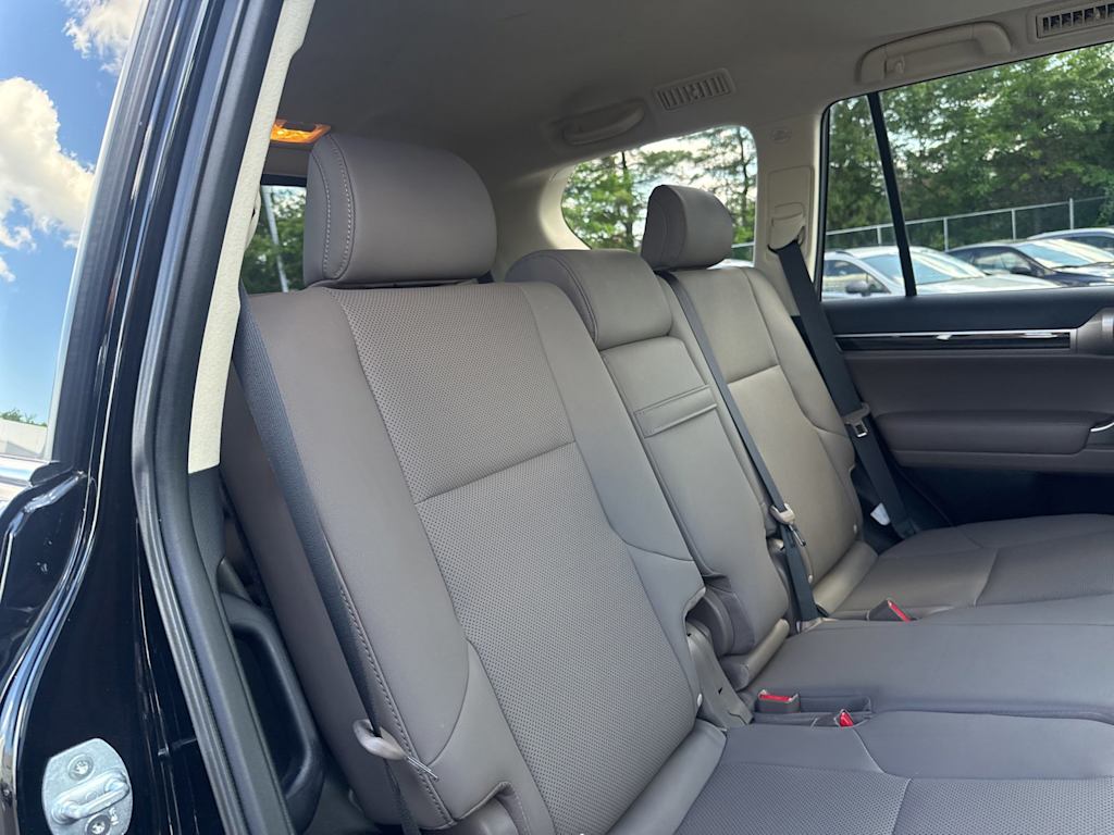 Thumbnail: 2020 Lexus GX - 20