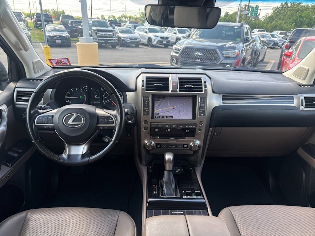 Thumbnail: 2020 Lexus GX - 11