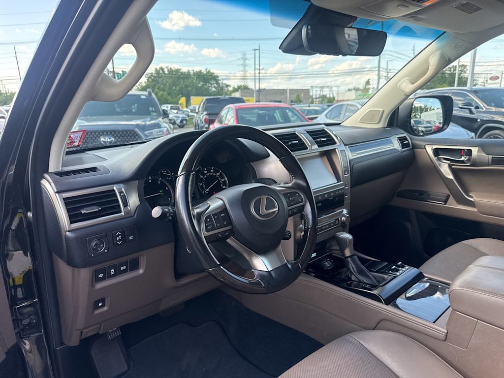 Thumbnail: 2020 Lexus GX - 2