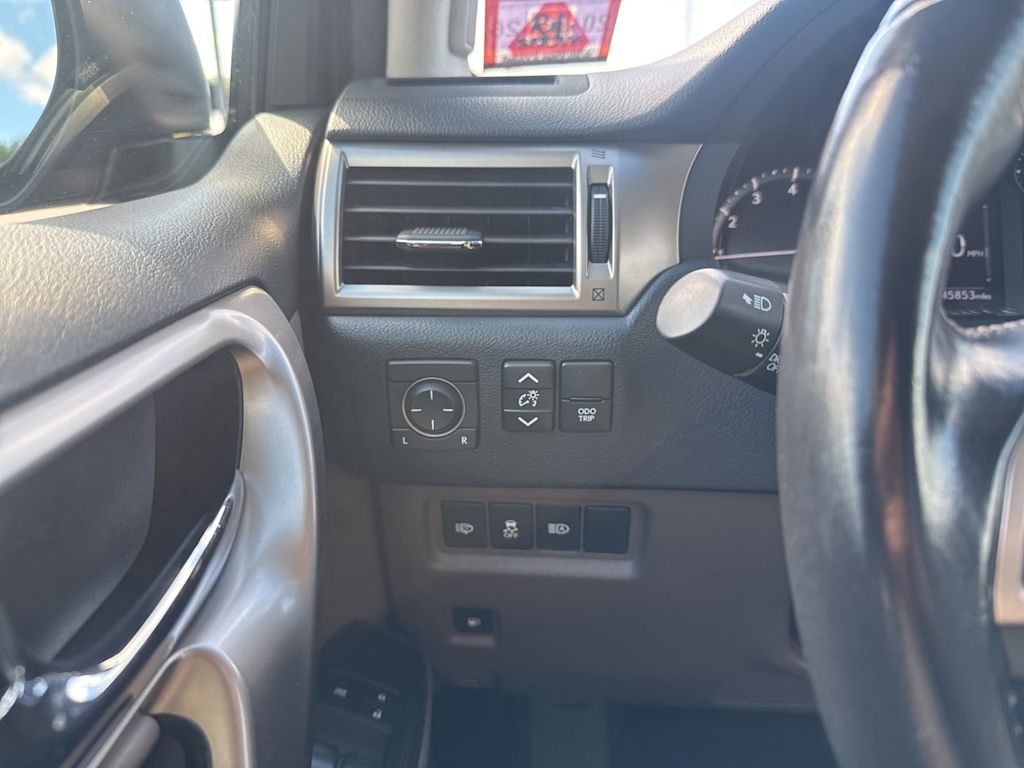Thumbnail: 2020 Lexus GX - 14