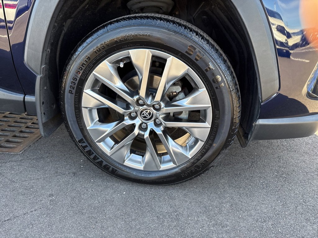 Thumbnail: 2021 Toyota RAV4 - 7