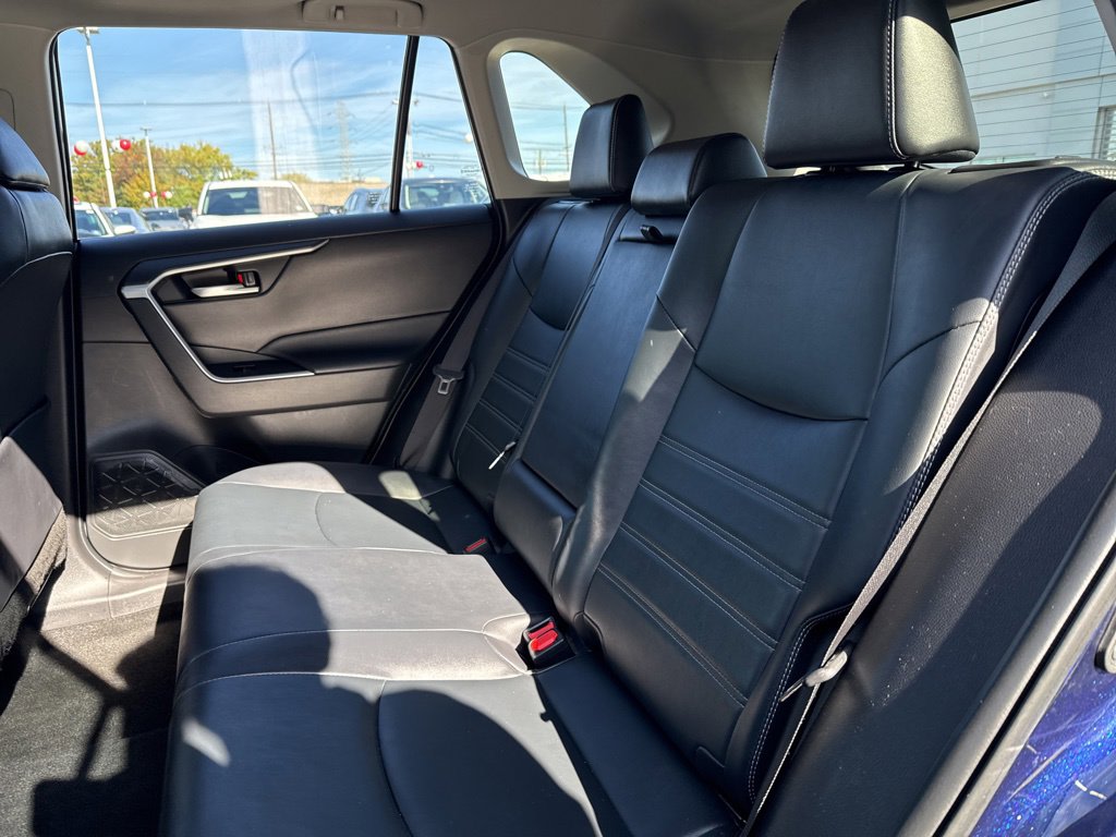 Thumbnail: 2021 Toyota RAV4 - 11