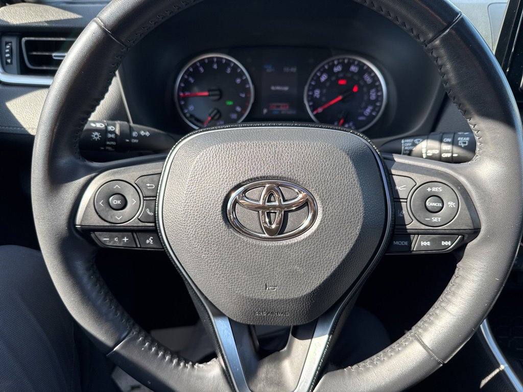 Thumbnail: 2021 Toyota RAV4 - 20