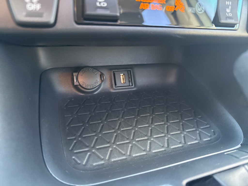 Thumbnail: 2021 Toyota RAV4 - 24