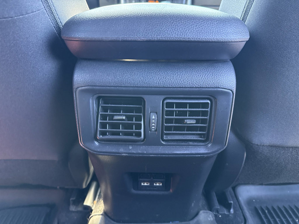 Thumbnail: 2021 Toyota RAV4 - 21