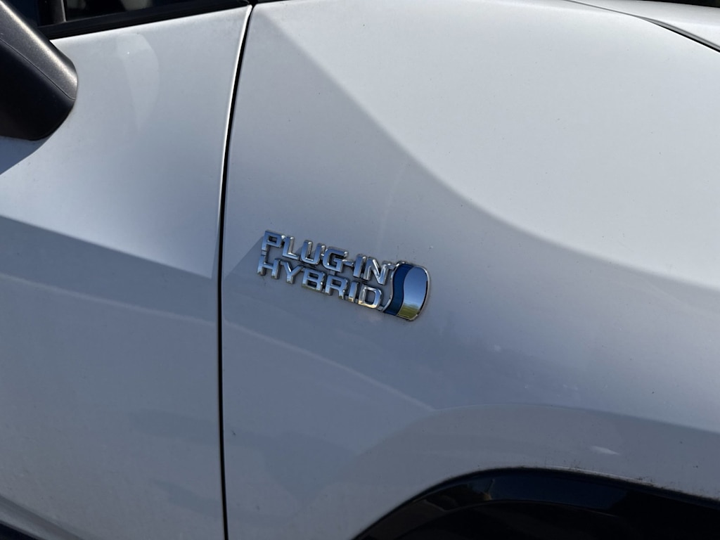 Thumbnail: 2021 Toyota RAV4 - 6