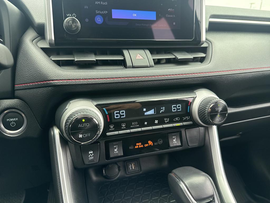 Thumbnail: 2023 Toyota RAV4 - 22