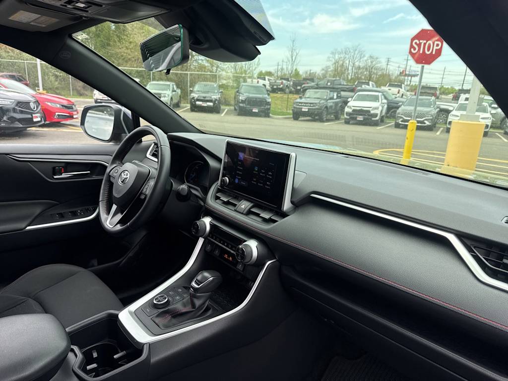 Thumbnail: 2023 Toyota RAV4 - 8