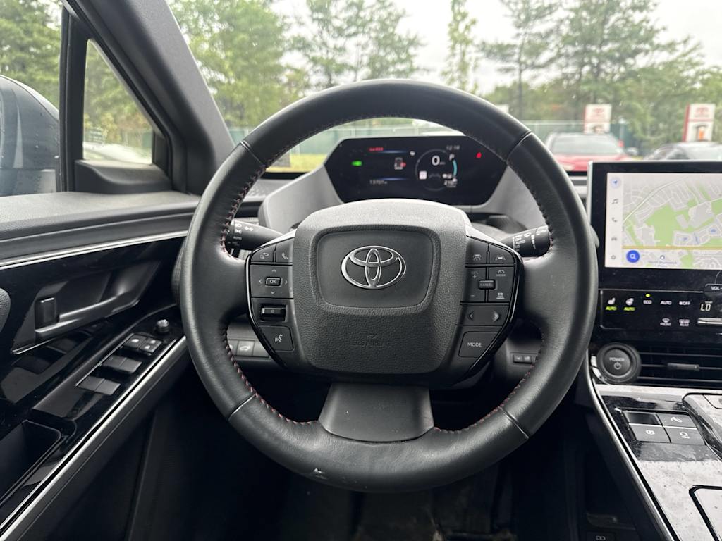Thumbnail: 2025 Toyota bZ4X - 12
