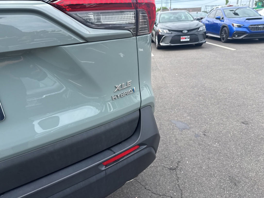 Thumbnail: 2023 Toyota RAV4 - 6