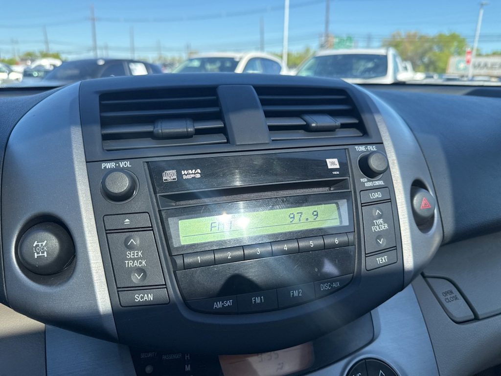 Thumbnail: 2008 Toyota RAV4 - 13
