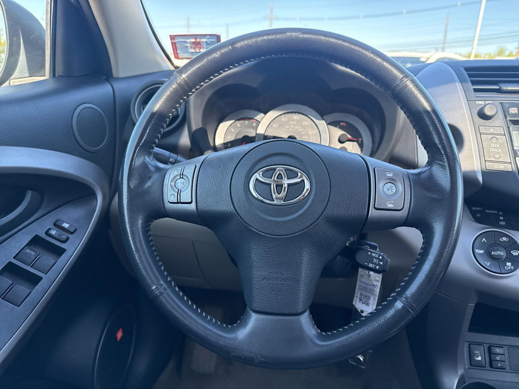 Thumbnail: 2008 Toyota RAV4 - 11