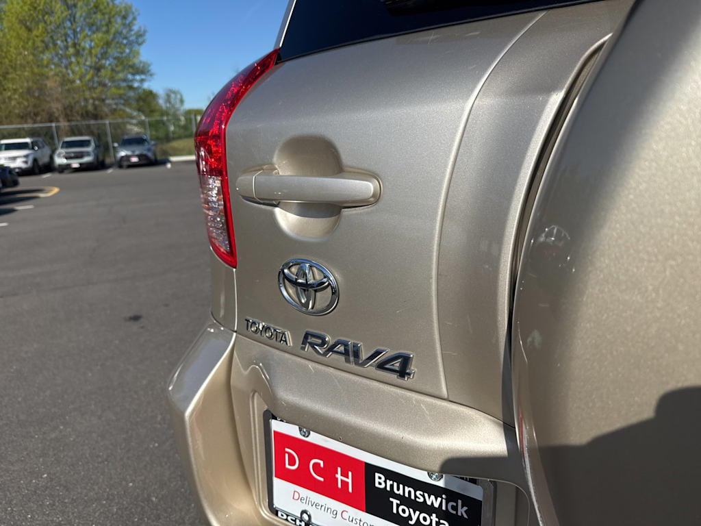 Thumbnail: 2008 Toyota RAV4 - 20