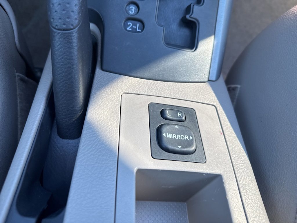 Thumbnail: 2008 Toyota RAV4 - 24