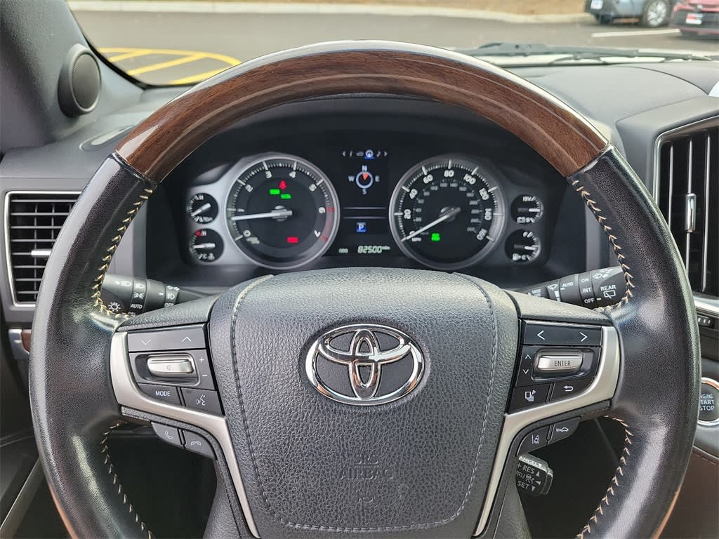 2020 Toyota Land Cruiser Heritage Edition 25