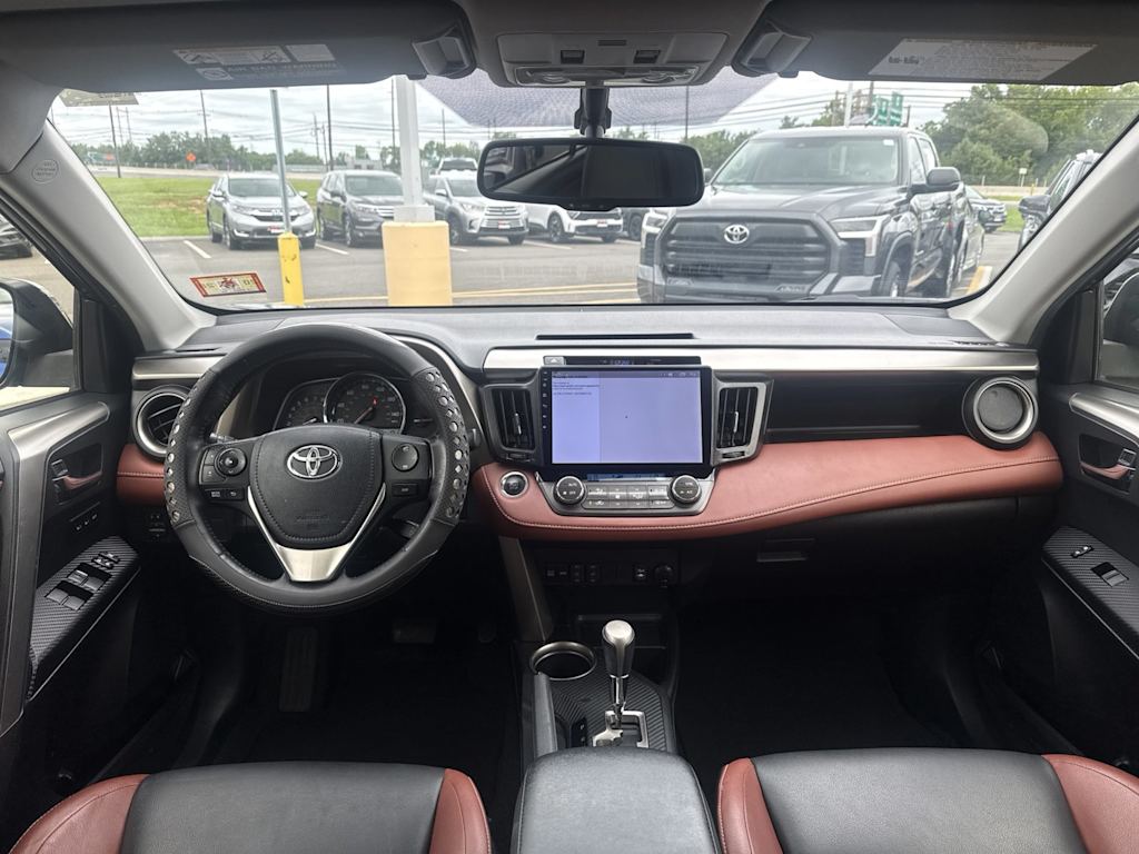 Thumbnail: 2015 Toyota RAV4 - 13