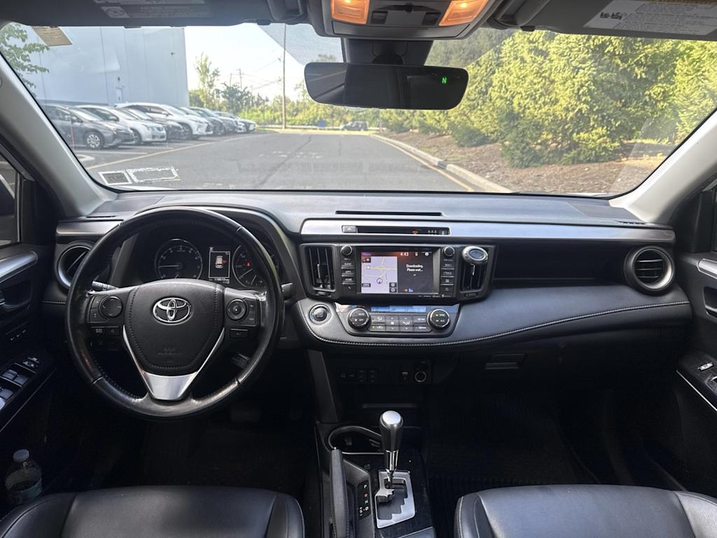 Thumbnail: 2018 Toyota RAV4 - 13