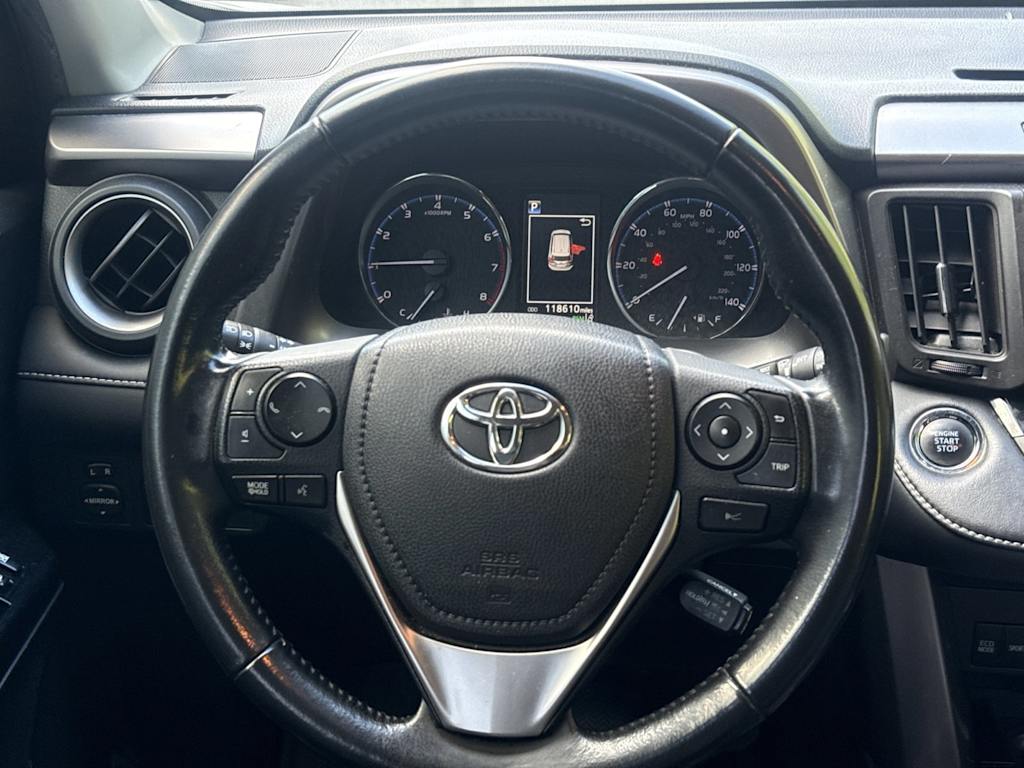 Thumbnail: 2018 Toyota RAV4 - 12