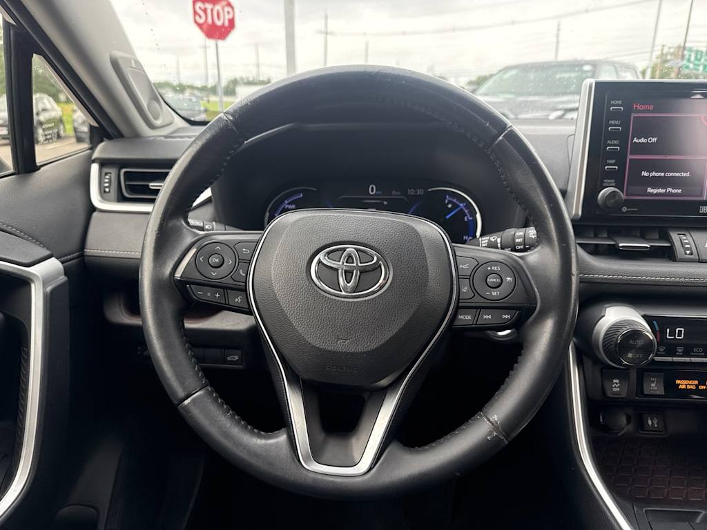 Thumbnail: 2019 Toyota RAV4 - 12