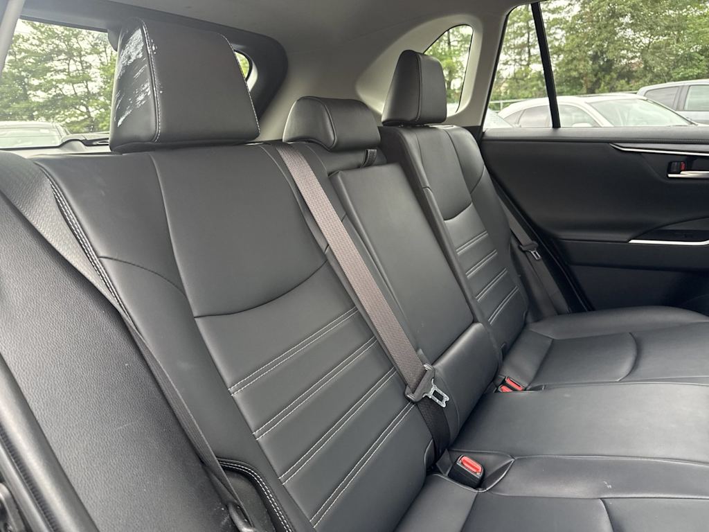 Thumbnail: 2019 Toyota RAV4 - 20