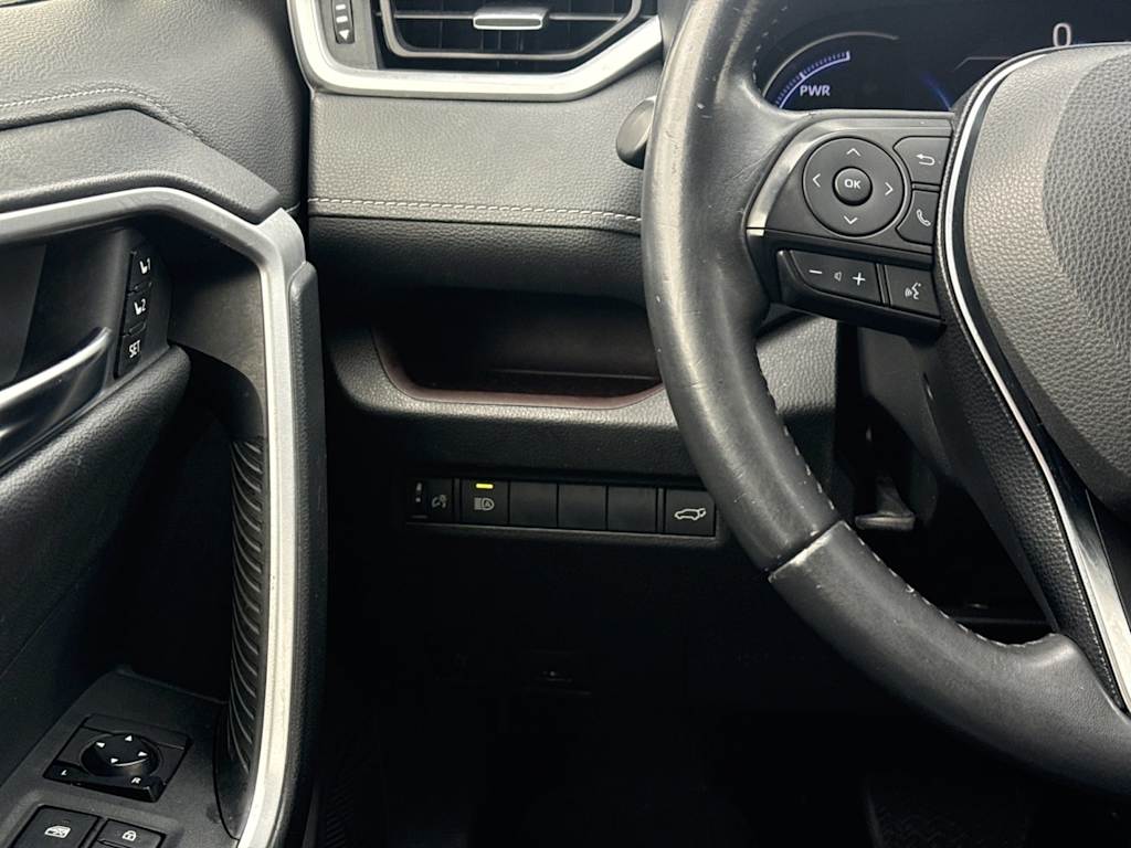 Thumbnail: 2019 Toyota RAV4 - 22