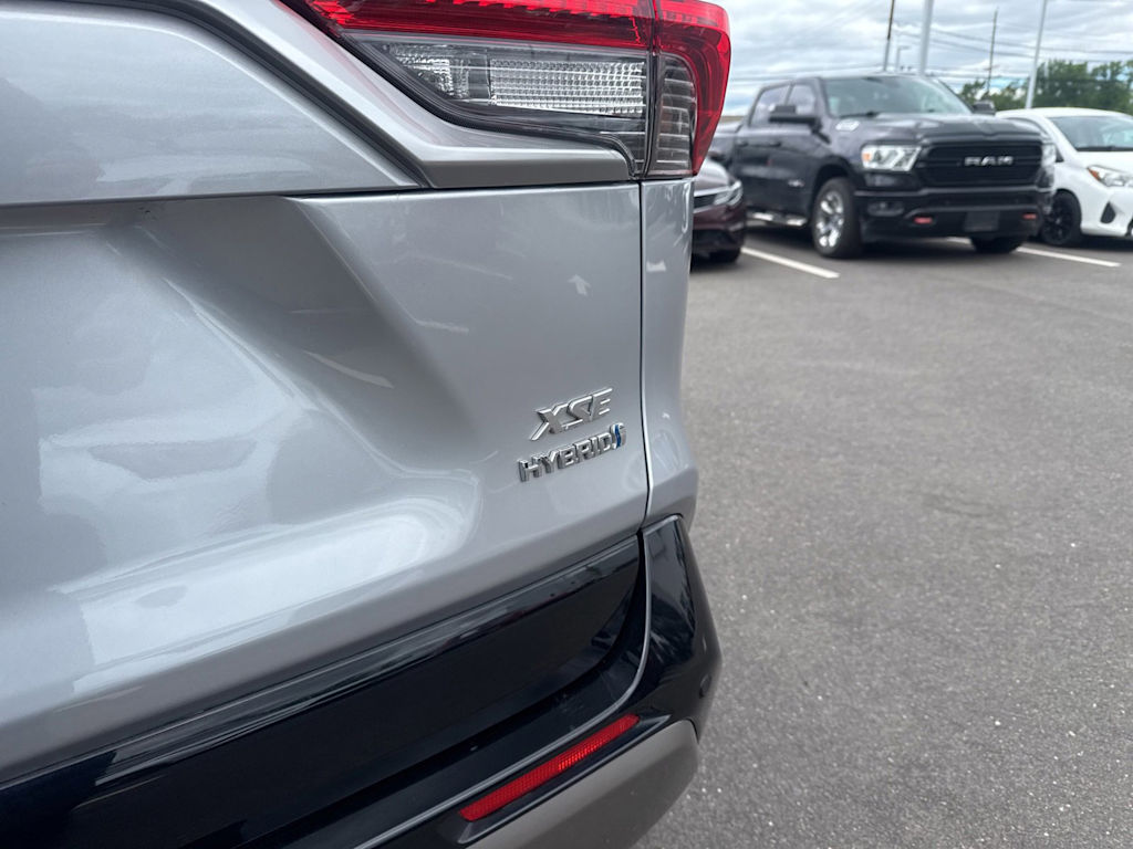Thumbnail: 2024 Toyota RAV4 - 20
