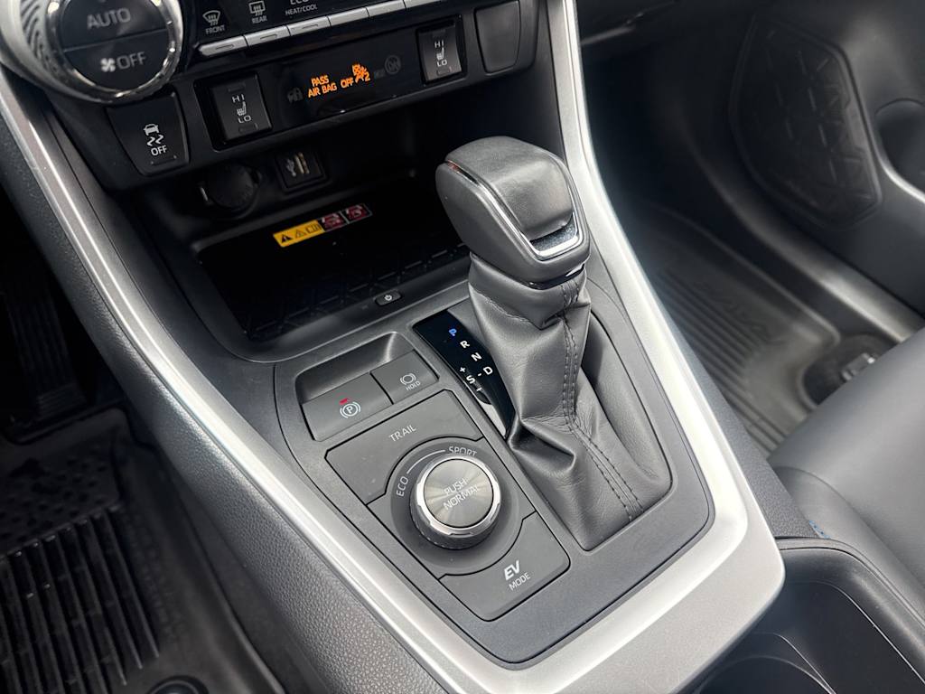 Thumbnail: 2024 Toyota RAV4 - 14