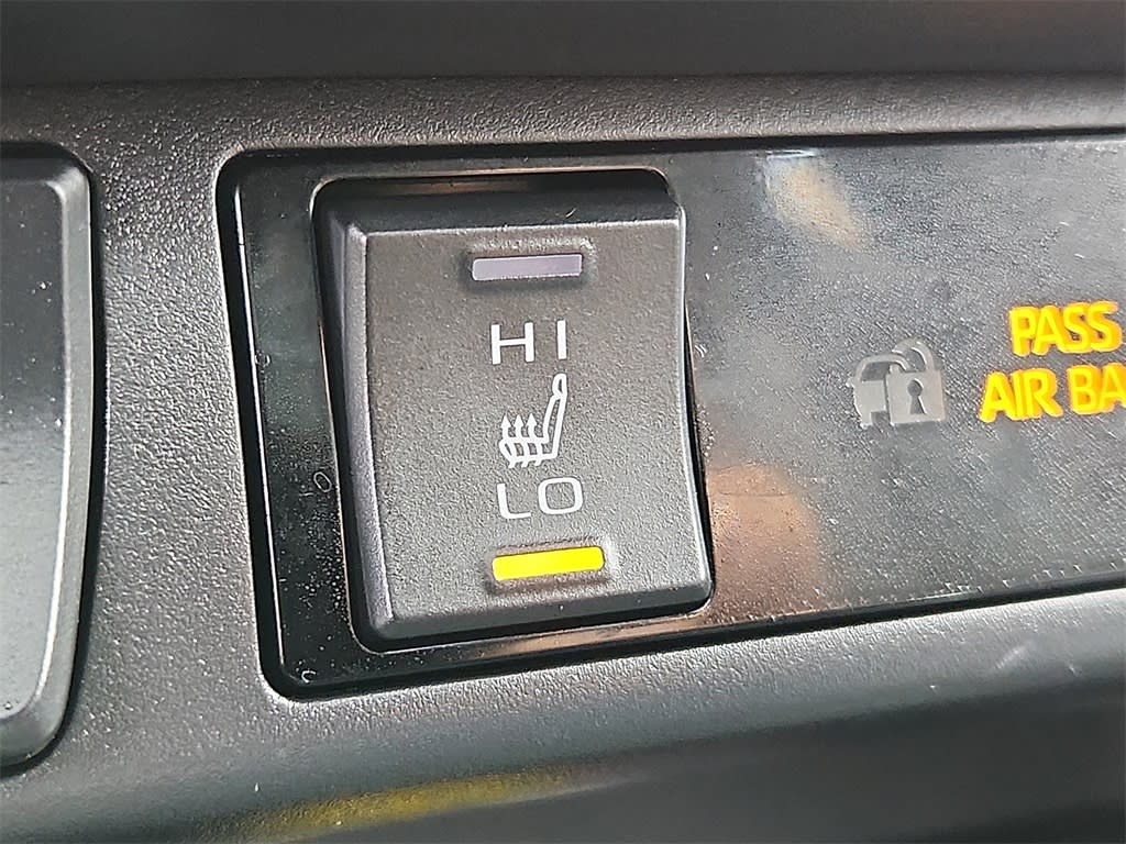 2023 Toyota RAV4 Prime XSE 27