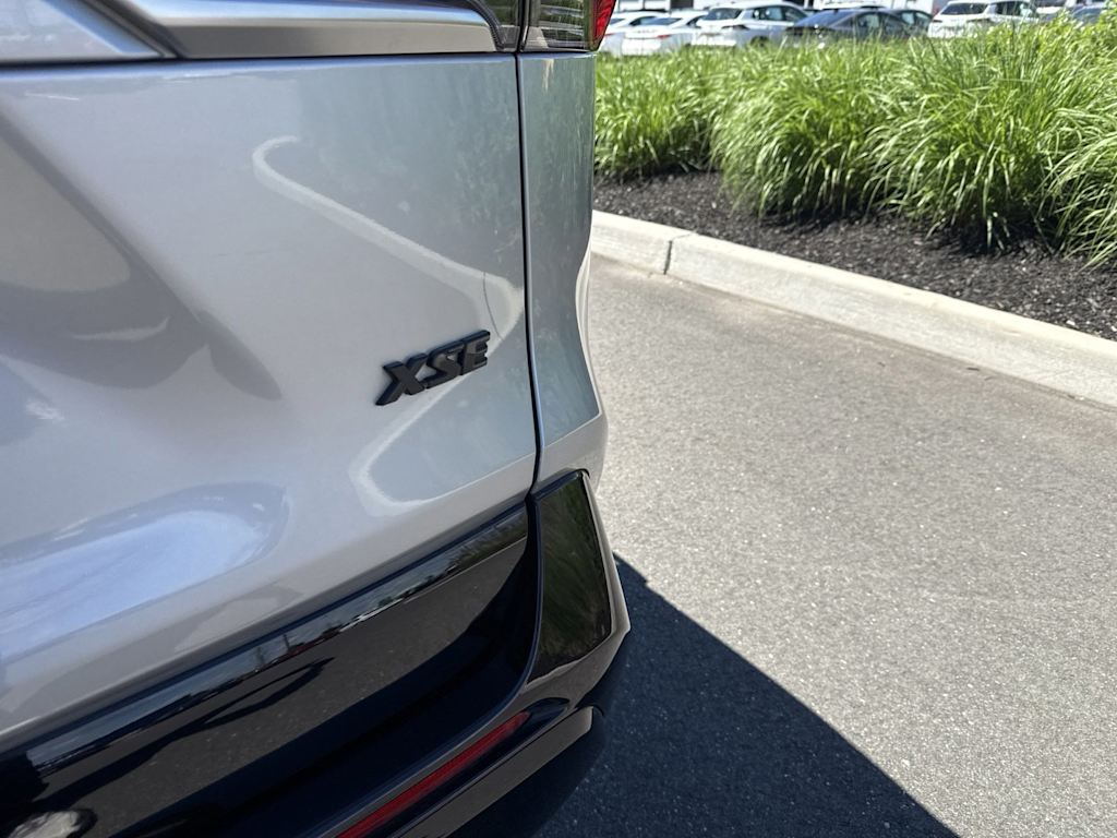Thumbnail: 2023 Toyota RAV4 - 19