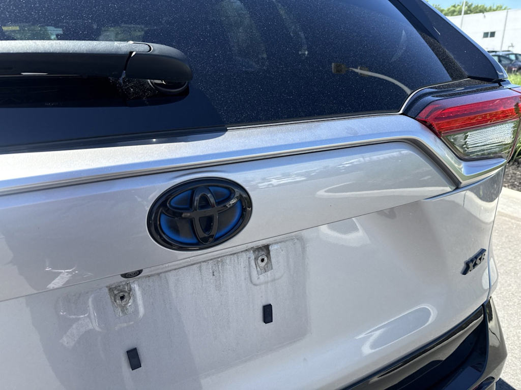 Thumbnail: 2023 Toyota RAV4 - 20